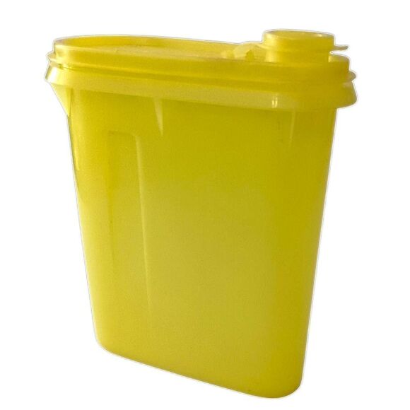 Tupperware Beverage Buddy Yellow Pitcher 792-7 Vintage Store & Pour 1 Quart - Picture 14 of 16